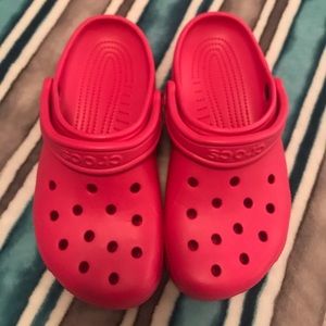 Women’s CROCS Hot Pink Like New Size 9